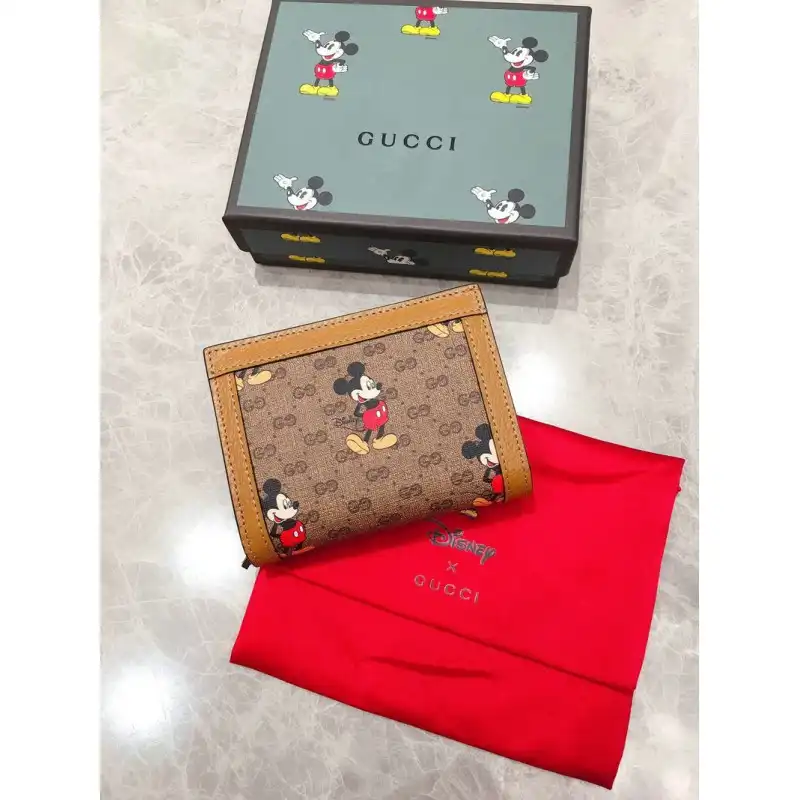 G*u*i bags 20dj570085