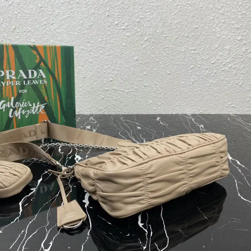 Pra*a bags 2104dj0033