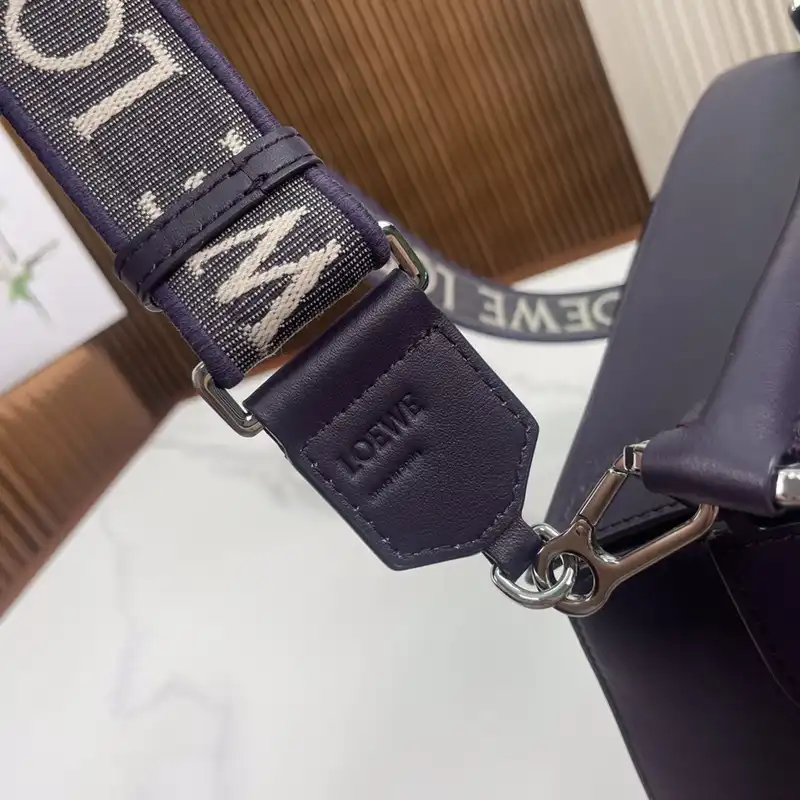 L0ew* bag 2309ya0136