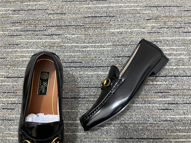 G*u*i loafer sustainable 334